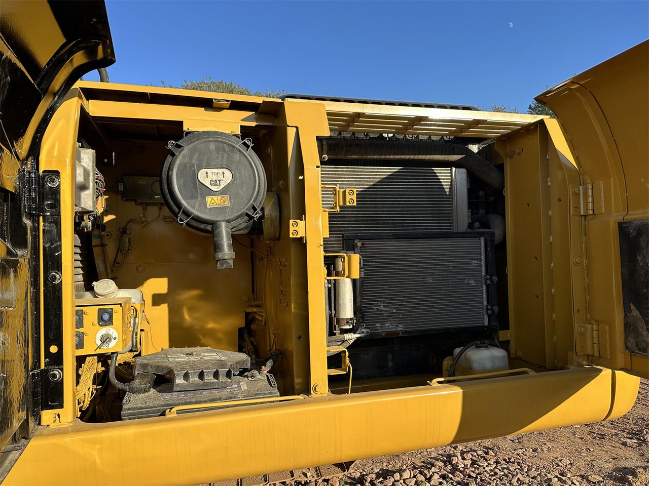 CATERPILLAR 320DL - Гусеничный экскаватор: фото 4 CATERPILLAR 320DL - Гусеничный экскаватор: фото 4
