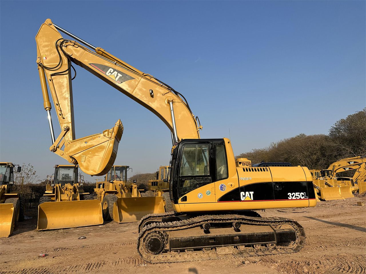 CATERPILLAR 325CL - Гусеничный экскаватор: фото 1 CATERPILLAR 325CL - Гусеничный экскаватор: фото 1