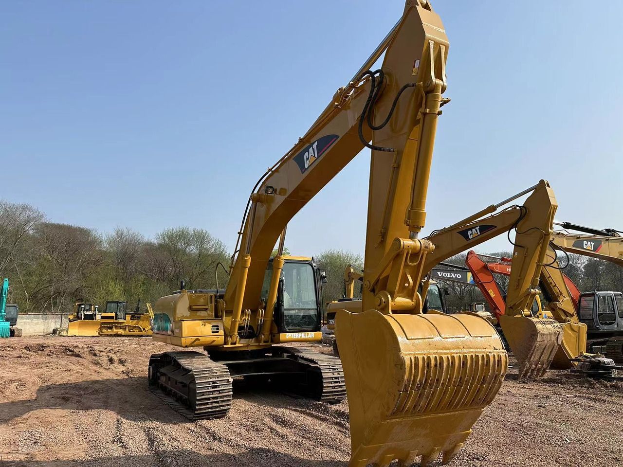 CATERPILLAR 325CL - Гусеничный экскаватор: фото 3 CATERPILLAR 325CL - Гусеничный экскаватор: фото 3