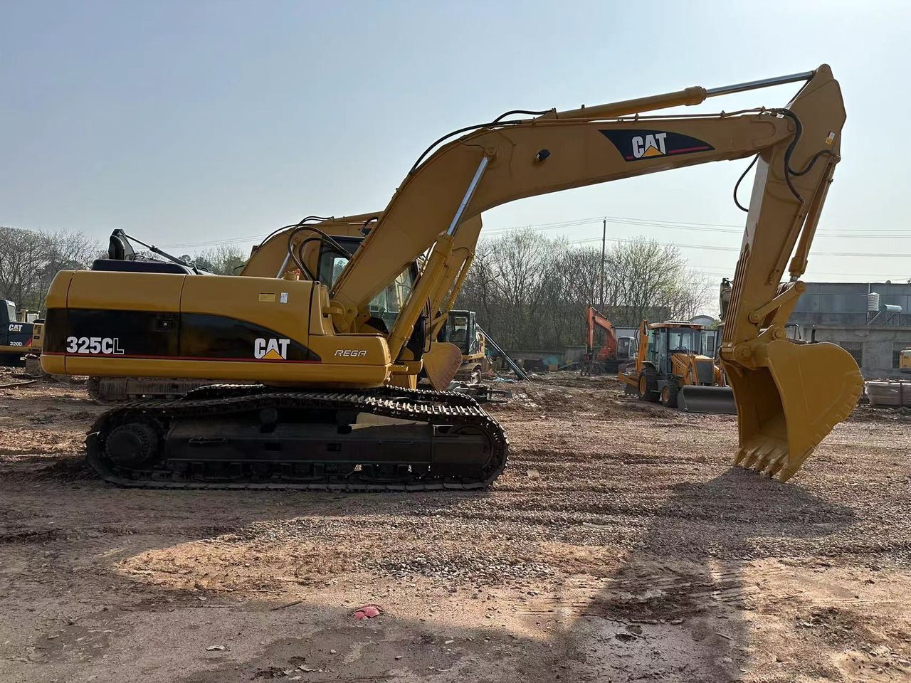 CATERPILLAR 325CL - Гусеничный экскаватор: фото 1 CATERPILLAR 325CL - Гусеничный экскаватор: фото 1