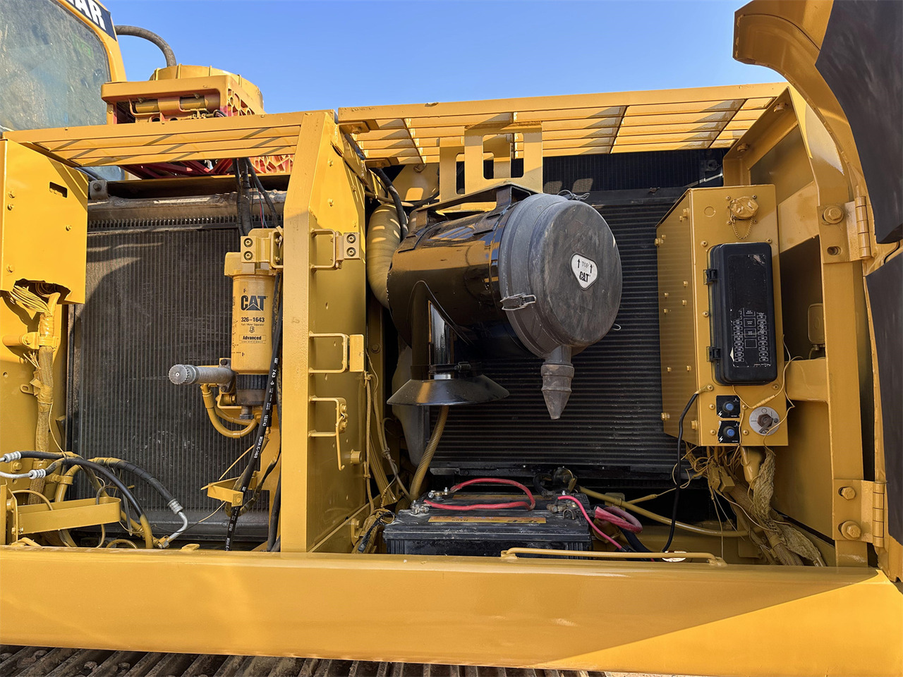 CATERPILLAR 325CL - Гусеничный экскаватор: фото 5 CATERPILLAR 325CL - Гусеничный экскаватор: фото 5