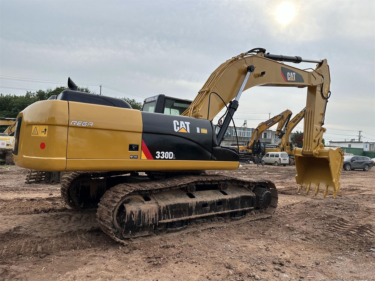 CATERPILLAR 330D - Гусеничный экскаватор: фото 3 CATERPILLAR 330D - Гусеничный экскаватор: фото 3