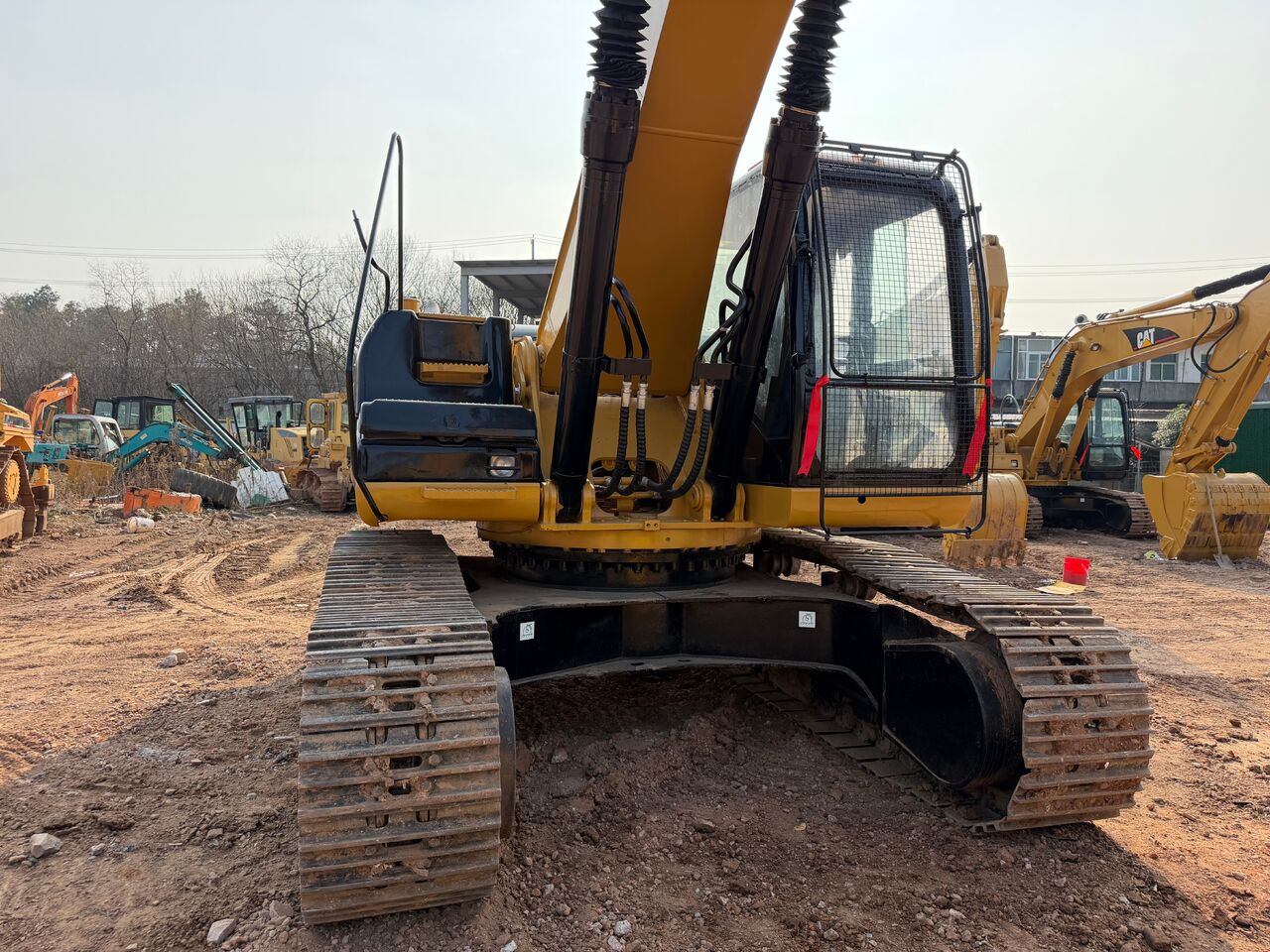 CATERPILLAR 330D2L - Гусеничный экскаватор: фото 4 CATERPILLAR 330D2L - Гусеничный экскаватор: фото 4