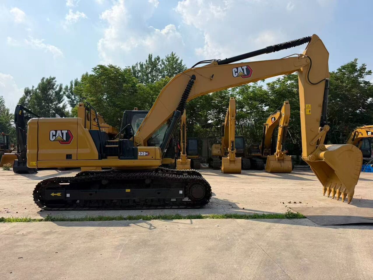 CATERPILLAR 330GC - Гусеничный экскаватор: фото 1 CATERPILLAR 330GC - Гусеничный экскаватор: фото 1