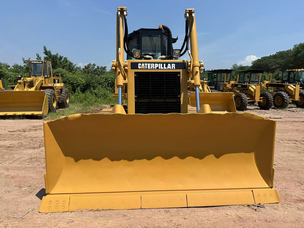 CATERPILLAR D6G - Бульдозер: фото 3 CATERPILLAR D6G - Бульдозер: фото 3