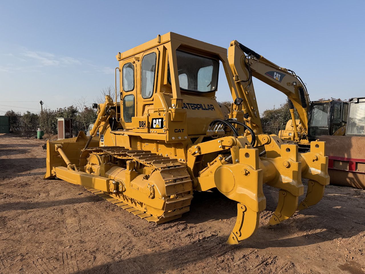 CATERPILLAR D8H - Бульдозер: фото 4 CATERPILLAR D8H - Бульдозер: фото 4