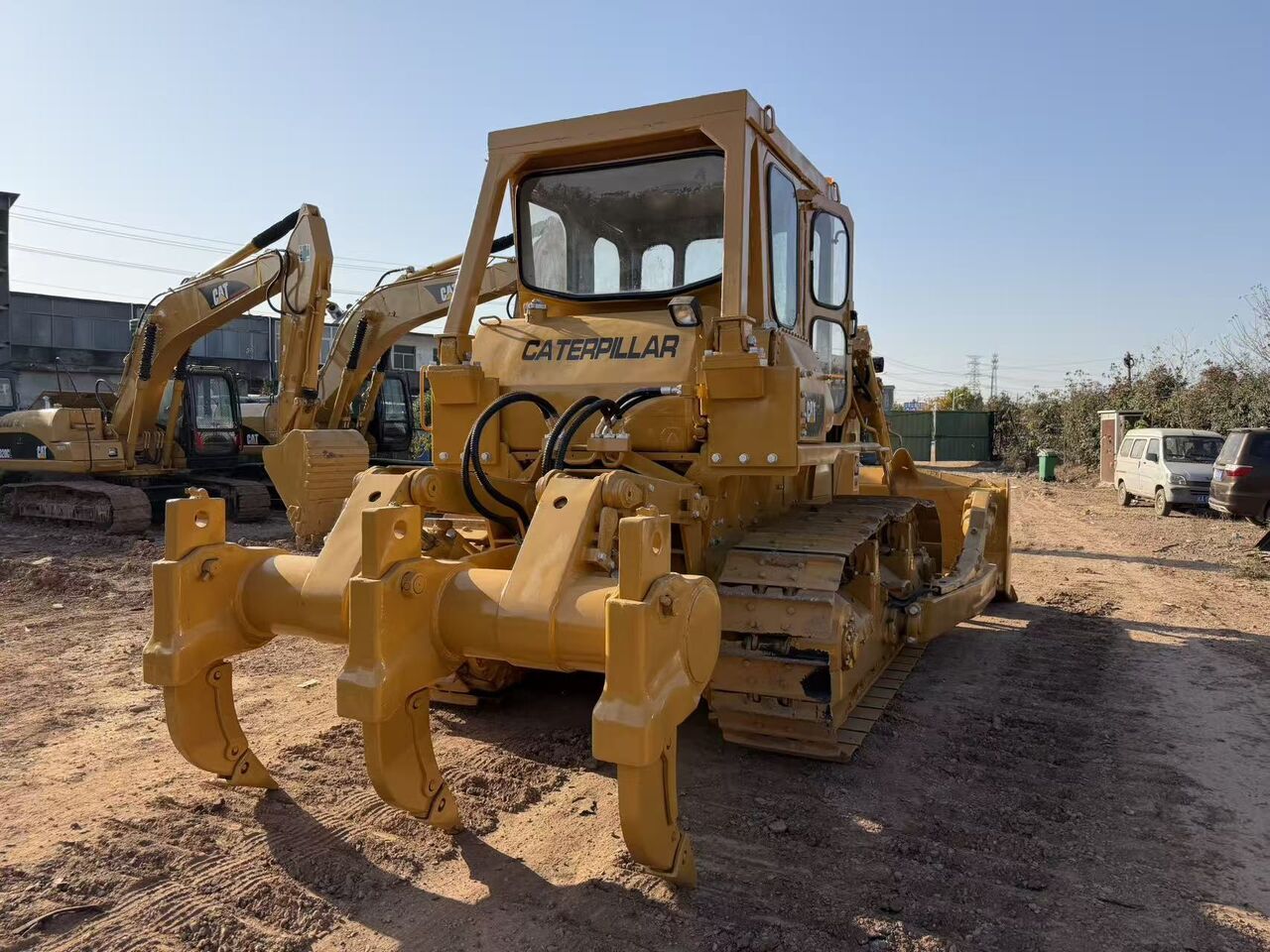 CATERPILLAR D8K - Бульдозер: фото 2 CATERPILLAR D8K - Бульдозер: фото 2