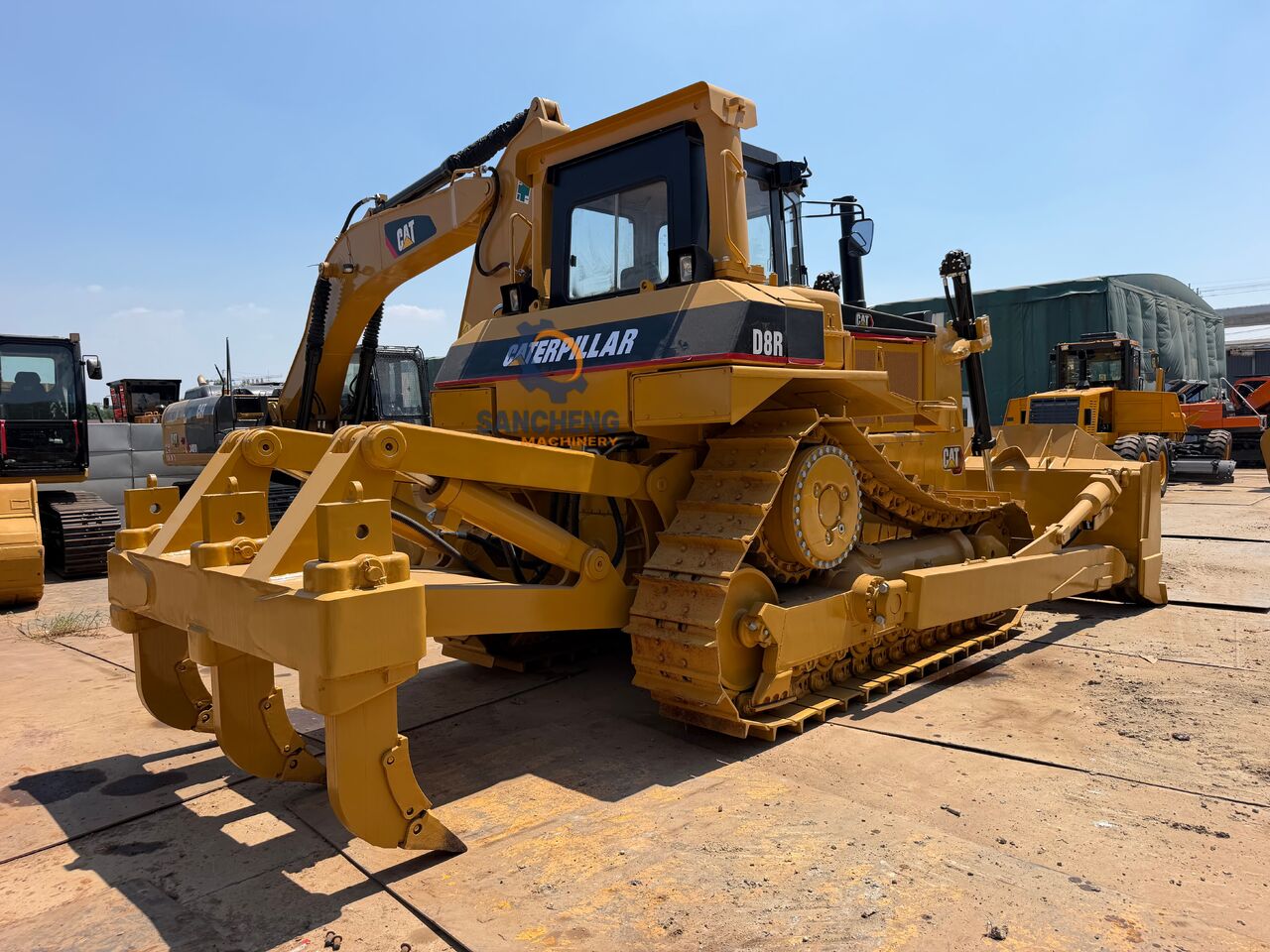 CATERPILLAR D8R - Бульдозер: фото 1 CATERPILLAR D8R - Бульдозер: фото 1
