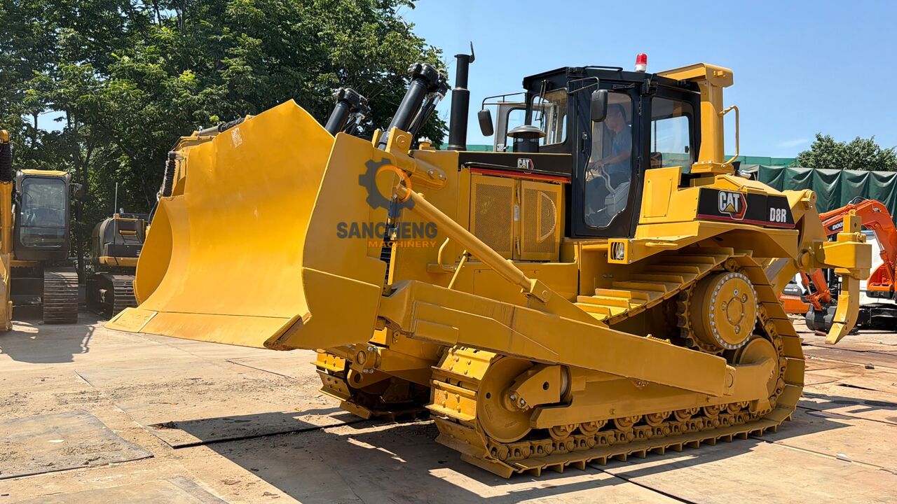 CATERPILLAR D8R - Бульдозер: фото 2 CATERPILLAR D8R - Бульдозер: фото 2