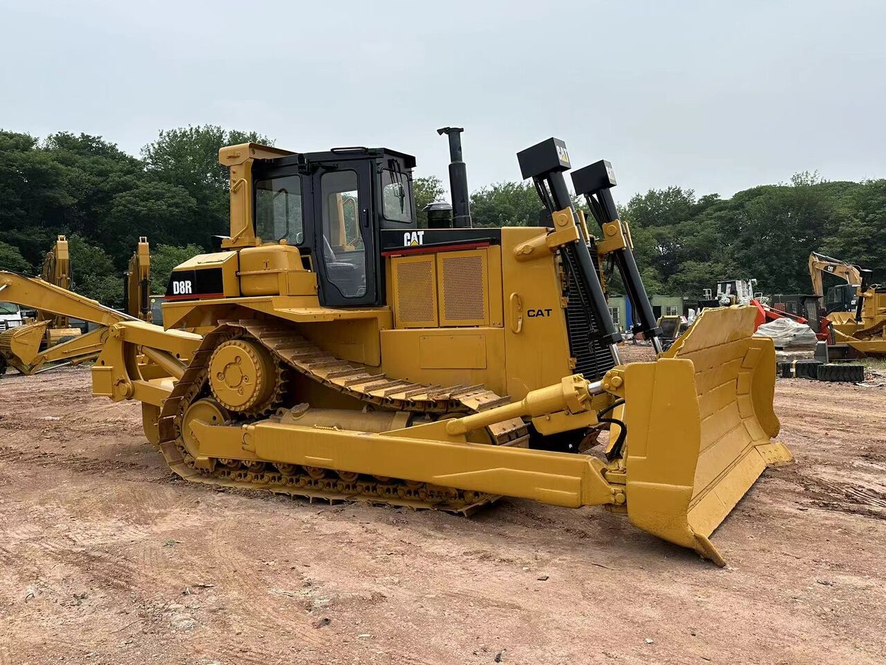 CATERPILLAR D8R - Бульдозер: фото 3 CATERPILLAR D8R - Бульдозер: фото 3