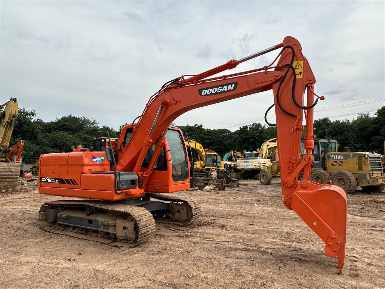 DOOSAN DX120 - Гусеничный экскаватор: фото 5 DOOSAN DX120 - Гусеничный экскаватор: фото 5