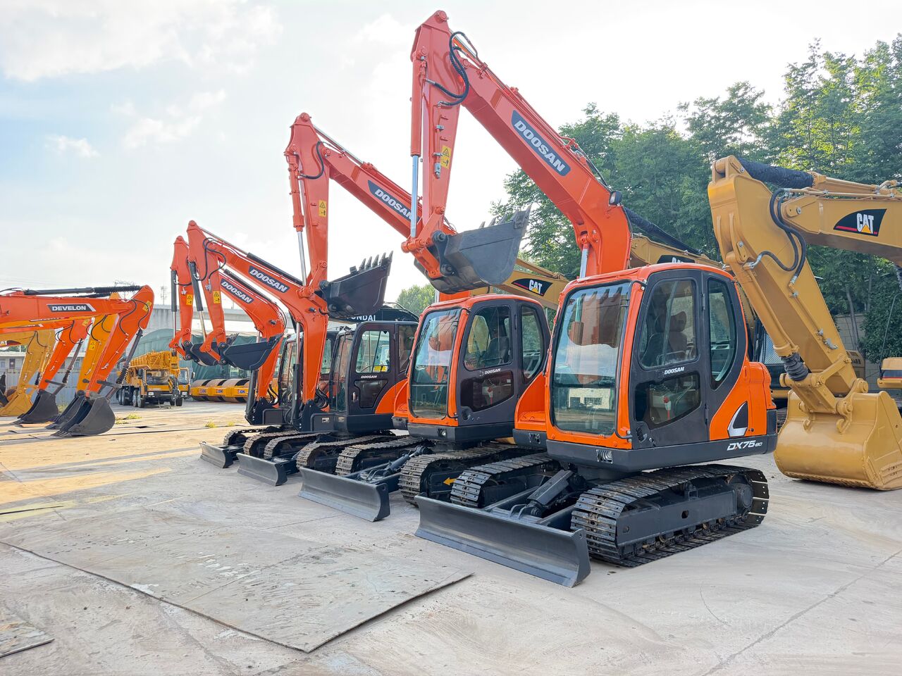 DOOSAN DX75 - Мини-экскаватор: фото 1 DOOSAN DX75 - Мини-экскаватор: фото 1
