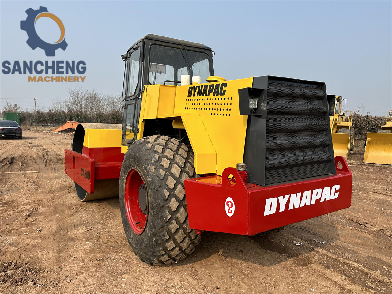 Каток DYNAPAC CA30D: фото 1
