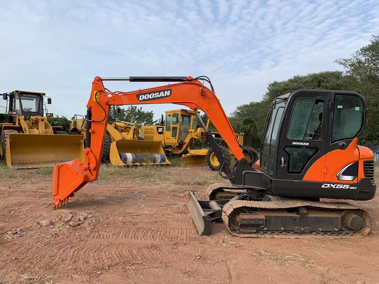 Doosan DX55 - Мини-экскаватор: фото 1 Doosan DX55 - Мини-экскаватор: фото 1