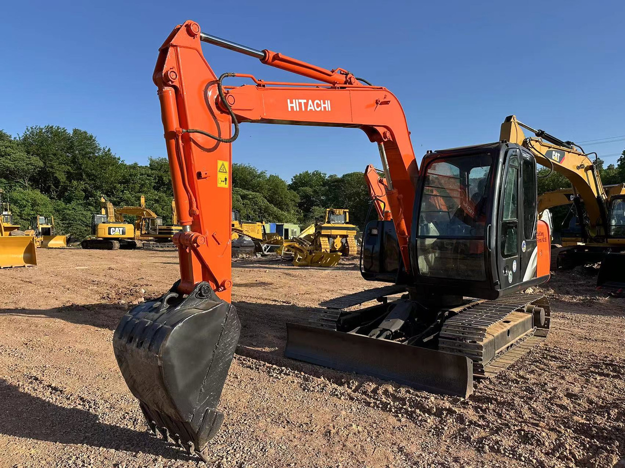 HITACHI ZAXIS ZX70 - Мини-экскаватор: фото 1 HITACHI ZAXIS ZX70 - Мини-экскаватор: фото 1