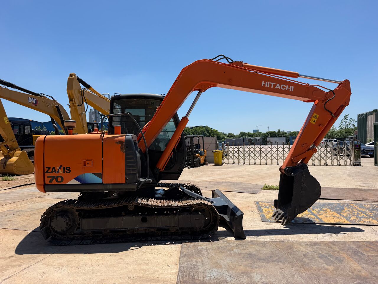 HITACHI ZX70 - Мини-экскаватор: фото 2 HITACHI ZX70 - Мини-экскаватор: фото 2