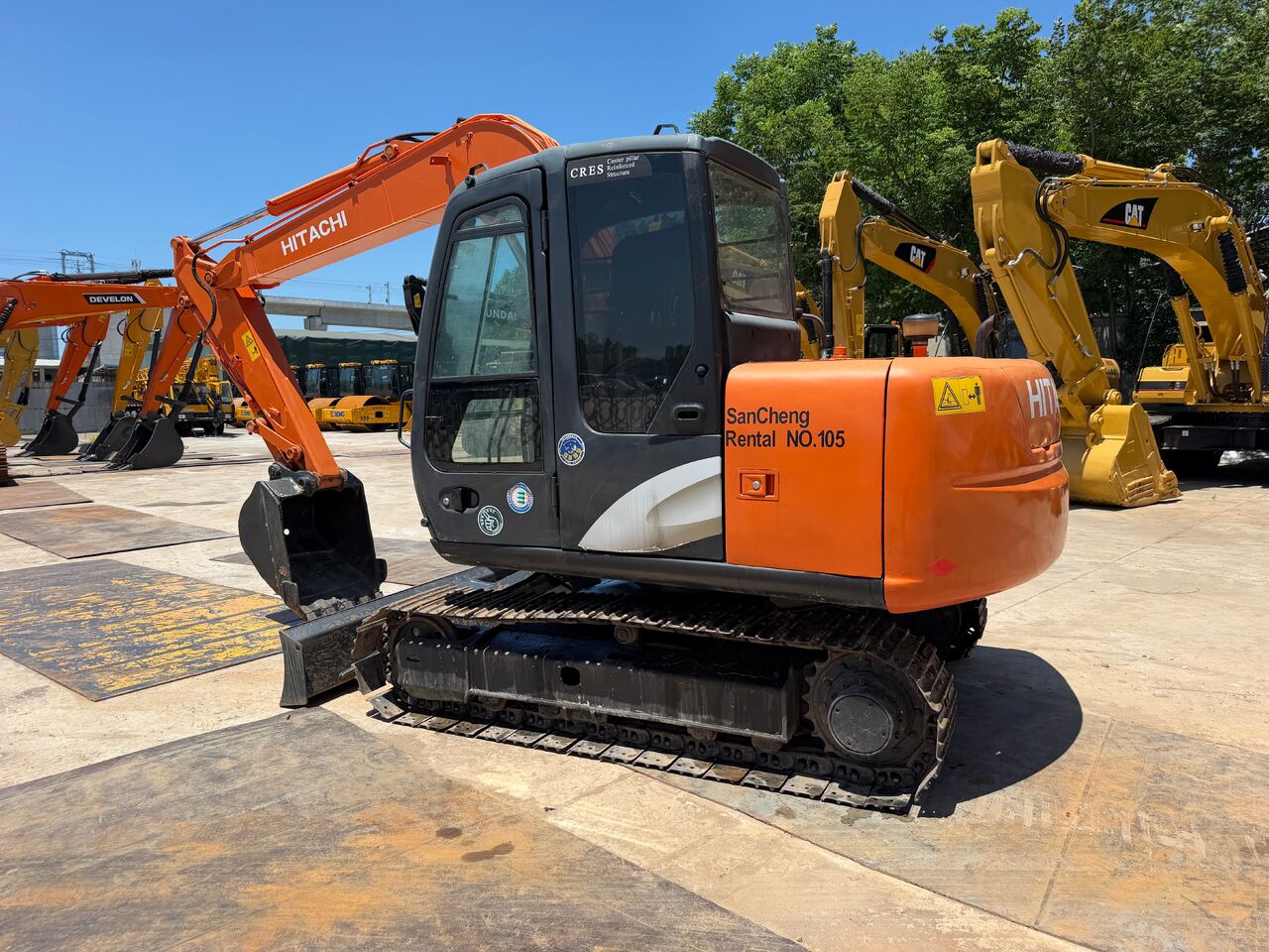 HITACHI ZX70 - Мини-экскаватор: фото 2 HITACHI ZX70 - Мини-экскаватор: фото 2