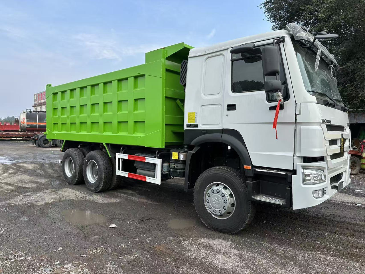 SINOTRUK HOWO 400HP 6X4 Tipper Truck - Самосвал: фото 4 SINOTRUK HOWO 400HP 6X4 Tipper Truck - Самосвал: фото 4