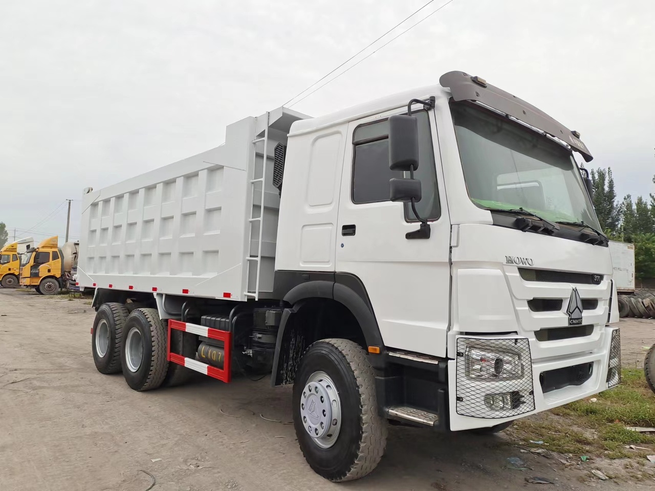 SINOTRUK HOWO Dump truck 371 6x4 - Самосвал: фото 1 SINOTRUK HOWO Dump truck 371 6x4 - Самосвал: фото 1