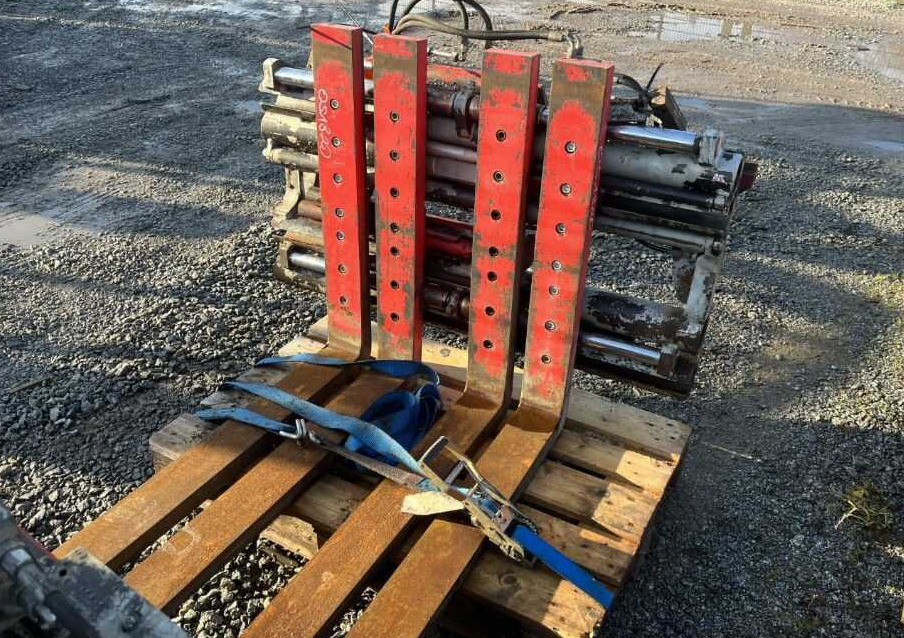 Durwen DPK35C2-SP - Вилы: фото 1 Durwen DPK35C2-SP - Вилы: фото 1