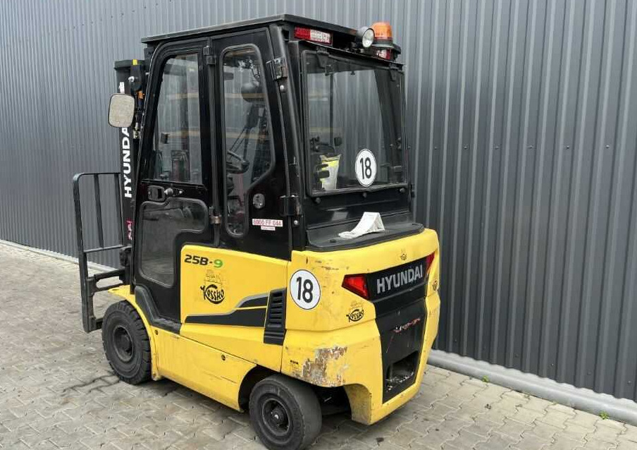 Hyundai 25B-9 - Электропогрузчик: фото 3 Hyundai 25B-9 - Электропогрузчик: фото 3