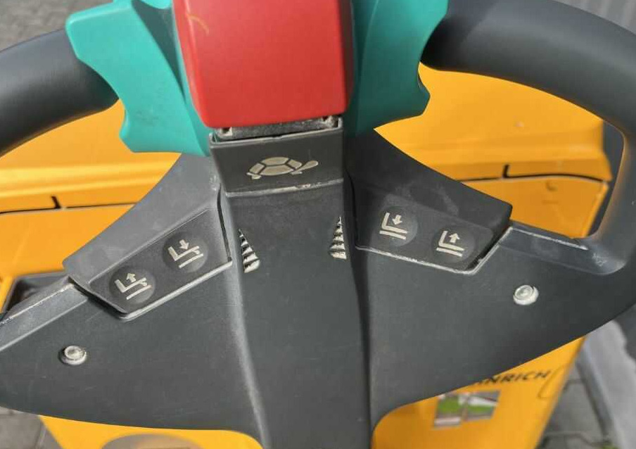 Тележка Jungheinrich EJEC20: фото 8 Тележка Jungheinrich EJEC20: фото 8