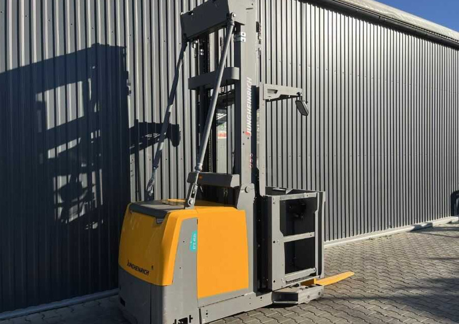 Jungheinrich EKS412s - Сборщик заказов: фото 1 Jungheinrich EKS412s - Сборщик заказов: фото 1