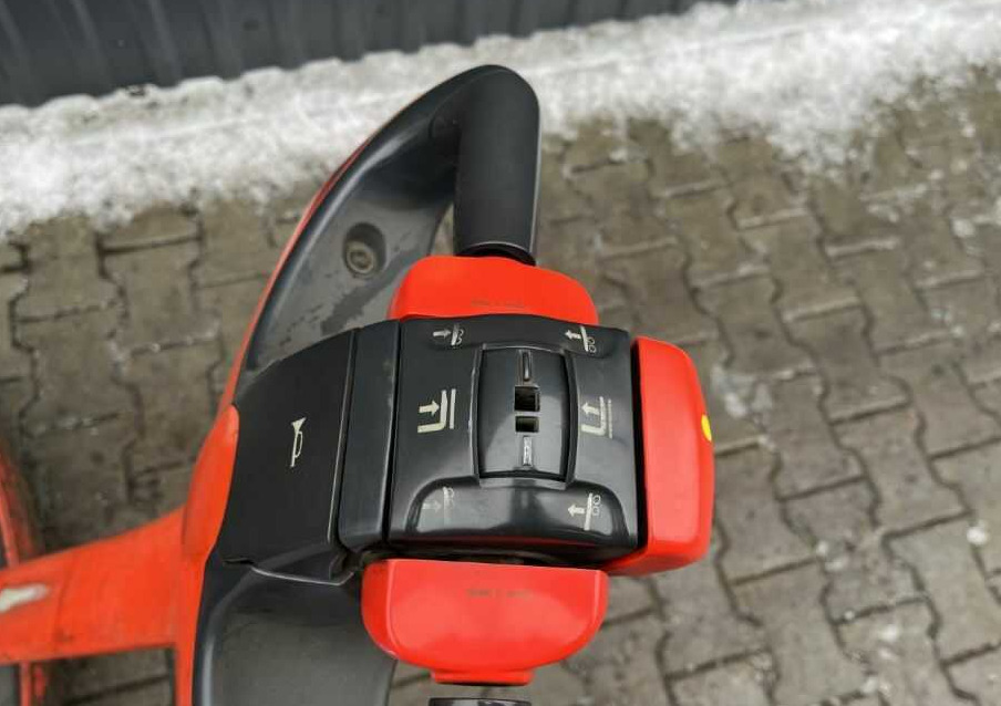 Штабелер Linde D08: фото 7