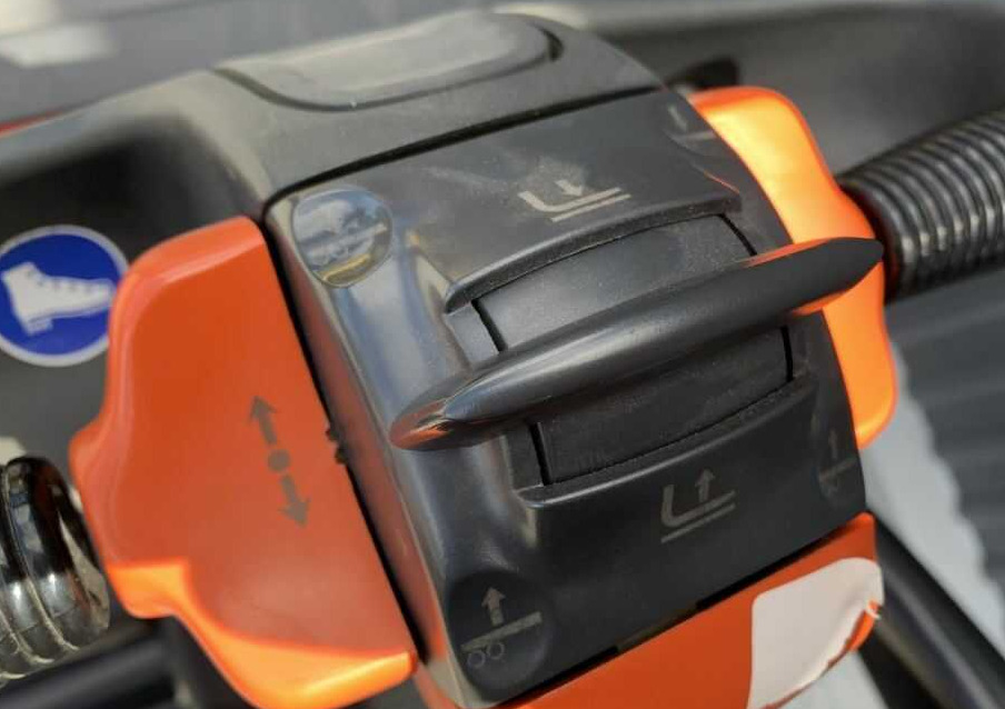 Linde D14AP - Штабелер: фото 1 Linde D14AP - Штабелер: фото 1