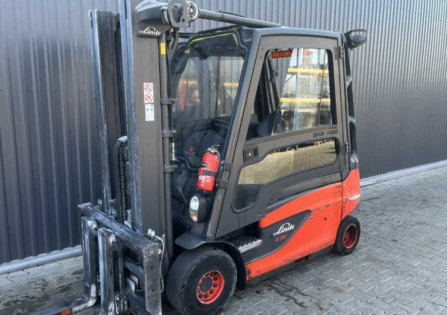 Linde E30L-01 - Электропогрузчик: фото 1 Linde E30L-01 - Электропогрузчик: фото 1