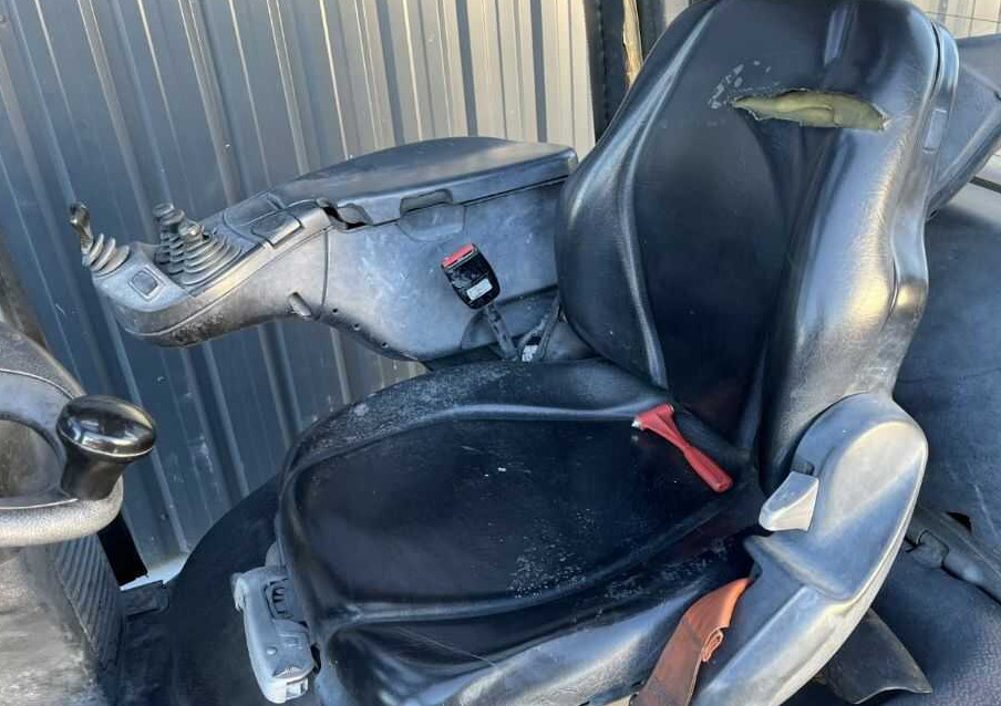 Газовый погрузчик Linde H20T-01: фото 8