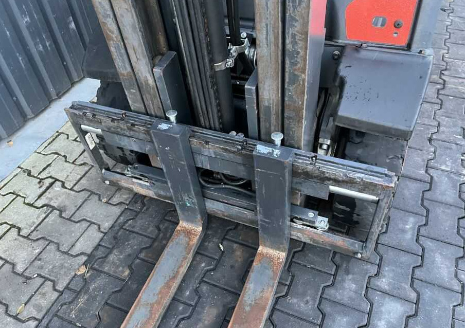 Linde H25T-01 лизинг Linde H25T-01: фото 8 Linde H25T-01 лизинг Linde H25T-01: фото 8