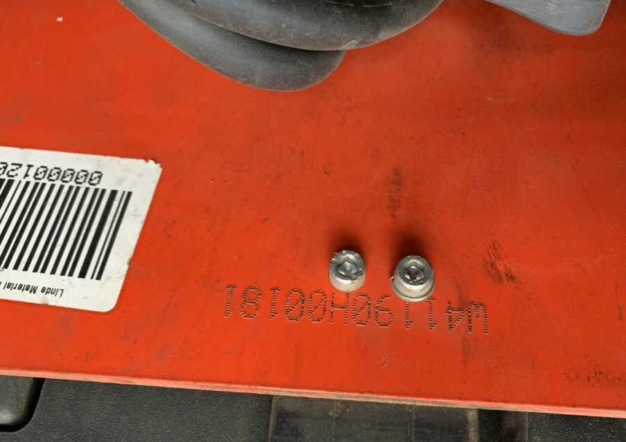 Linde P30C - Складской тягач: фото 4 Linde P30C - Складской тягач: фото 4