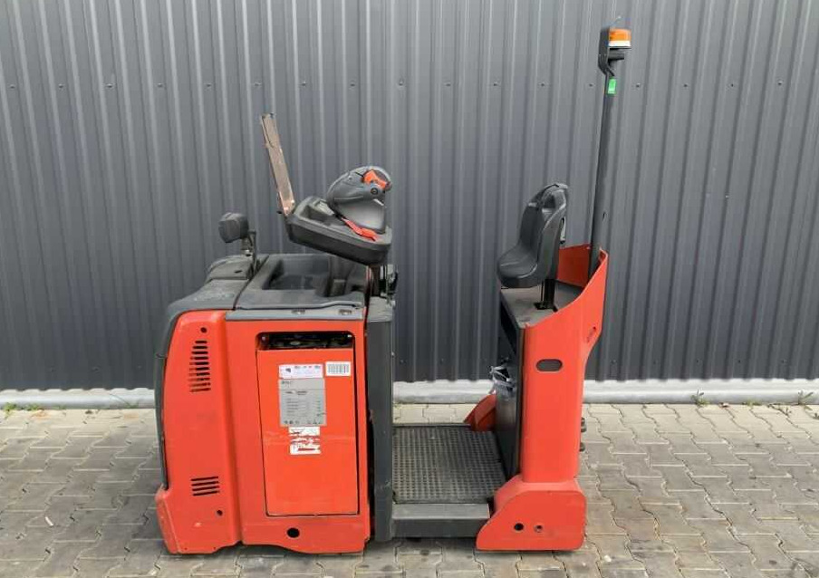 Linde P30C - Складской тягач: фото 2 Linde P30C - Складской тягач: фото 2