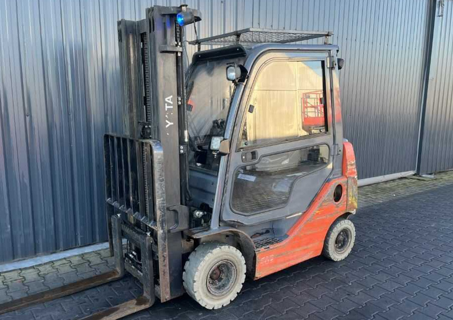 Toyota 8FGKF20 - Газовый погрузчик: фото 1 Toyota 8FGKF20 - Газовый погрузчик: фото 1