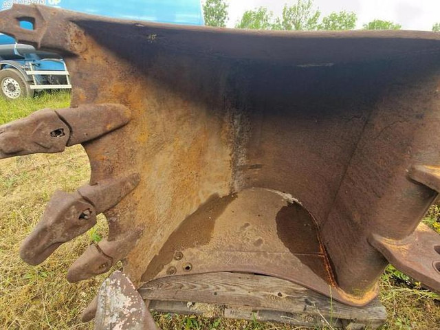 Case 988 - Ковш для экскаватора: фото 1 Case 988 - Ковш для экскаватора: фото 1