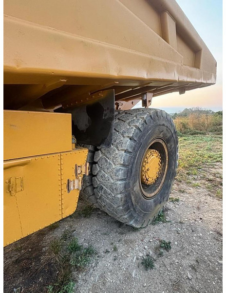 Внедорожный самосвал Caterpillar 769D: фото 8