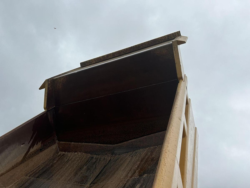 Внедорожный самосвал Caterpillar 769D: фото 9