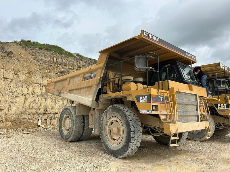 Caterpillar 771D - Внедорожный самосвал: фото 1 Caterpillar 771D - Внедорожный самосвал: фото 1