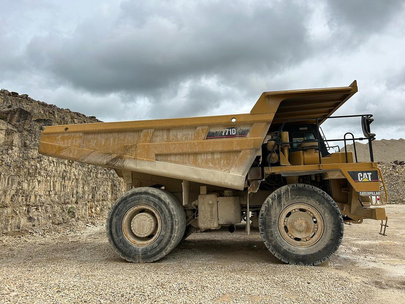 Caterpillar 771D - Внедорожный самосвал: фото 3 Caterpillar 771D - Внедорожный самосвал: фото 3