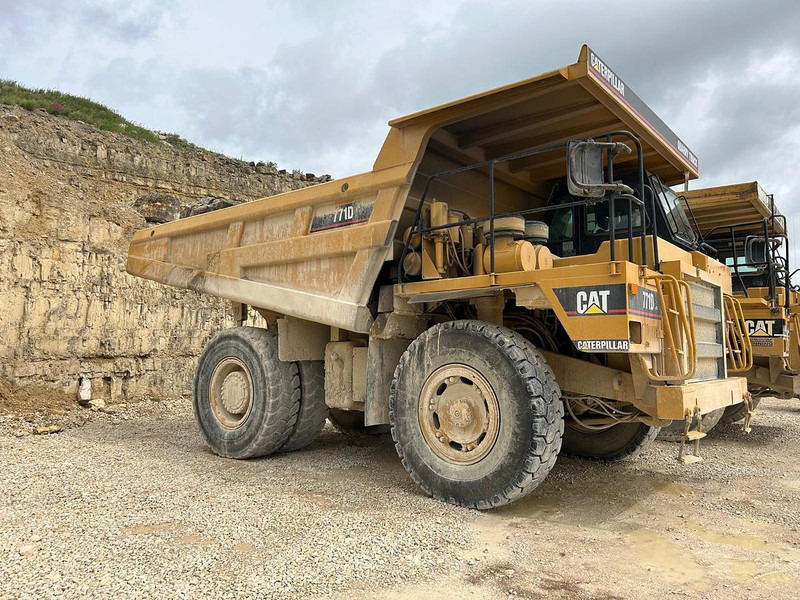 Caterpillar 771D - Внедорожный самосвал: фото 2 Caterpillar 771D - Внедорожный самосвал: фото 2