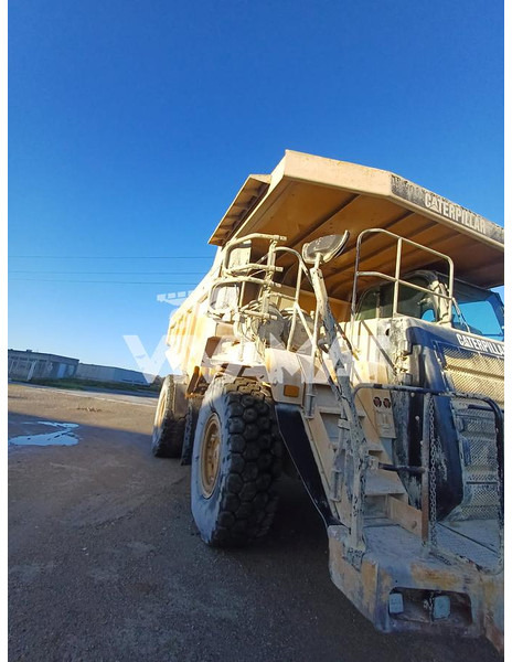 Caterpillar 775F - Карьерный самосвал: фото 4 Caterpillar 775F - Карьерный самосвал: фото 4