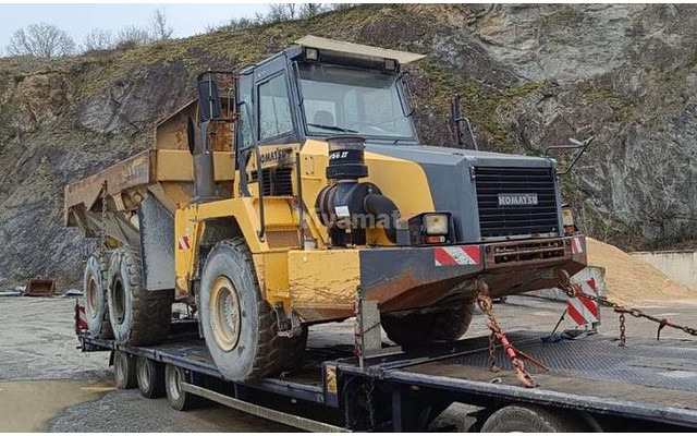 Komatsu - Внедорожный самосвал: фото 2 Komatsu - Внедорожный самосвал: фото 2