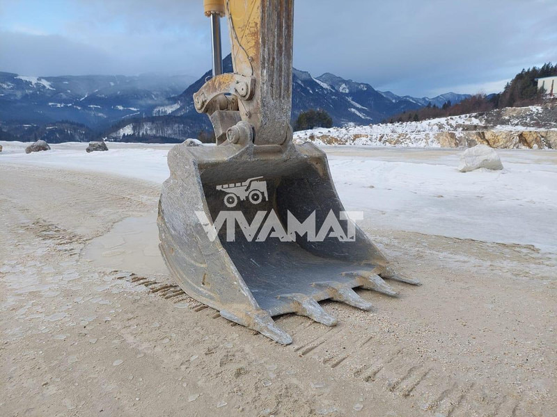 Komatsu PC700LC-11 - Гусеничный экскаватор: фото 2 Komatsu PC700LC-11 - Гусеничный экскаватор: фото 2