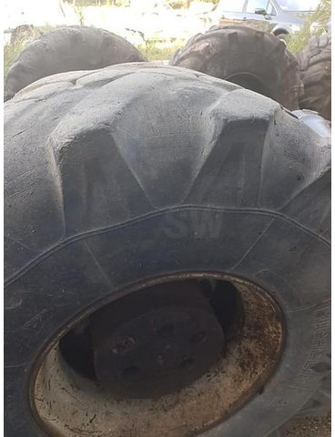 Michelin 18R19.5XF - Шины и диски: фото 1 Michelin 18R19.5XF - Шины и диски: фото 1