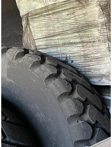 PNEU - Шина: фото 1 PNEU - Шина: фото 1