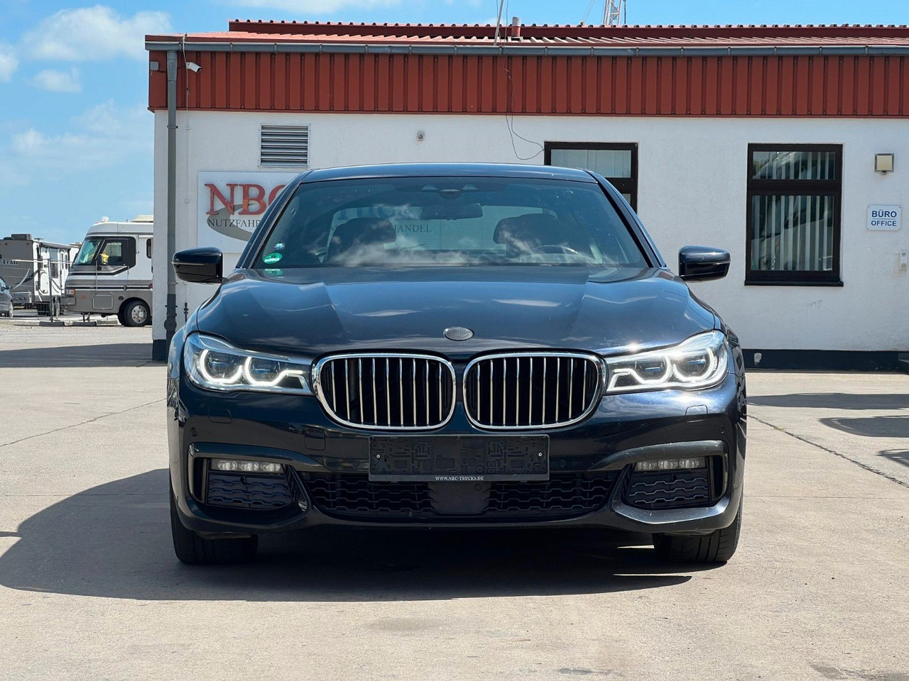 BMW 740D*xDrive*ACC* MASSAGE *STANDHE *LUFT*M PAKET BMW 740D*xDrive*ACC* MASSAGE *STANDHE *LUFT*M PAKET - Легковой автомобиль: фото 2 BMW 740D*xDrive*ACC* MASSAGE *STANDHE *LUFT*M PAKET BMW 740D*xDrive*ACC* MASSAGE *STANDHE *LUFT*M PAKET - Легковой автомобиль: фото 2
