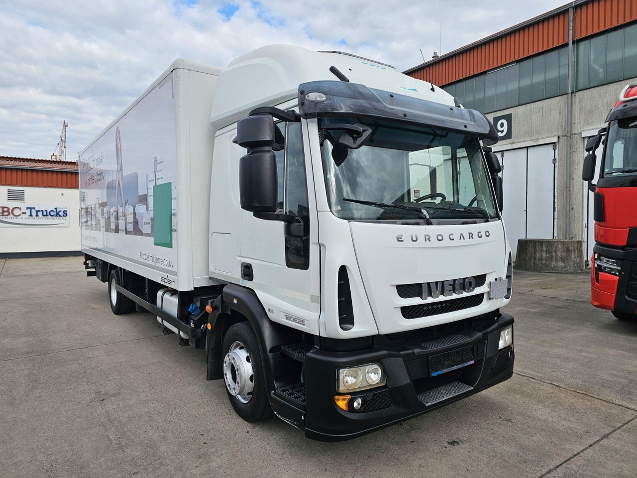 Iveco EURO-CARGO 120E25 * SCHLAFKABINE * BÄR 1,5 T * - Грузовик с закрытым кузовом: фото 3 Iveco EURO-CARGO 120E25 * SCHLAFKABINE * BÄR 1,5 T * - Грузовик с закрытым кузовом: фото 3