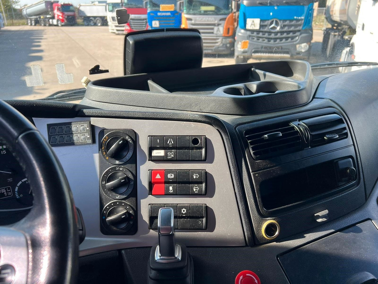 Грузовик с закрытым кузовом Mercedes-Benz ATEGO 1530 * SCHLAFKABINE * STANDKLIMA*LBW 2 TON: фото 14