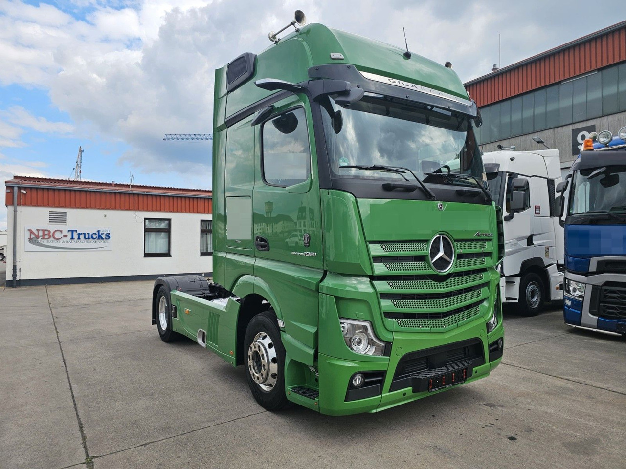 Mercedes-Benz ACTROS 1851 * RETARDER * DRIVE ASS * TOP * - Тягач: фото 3 Mercedes-Benz ACTROS 1851 * RETARDER * DRIVE ASS * TOP * - Тягач: фото 3